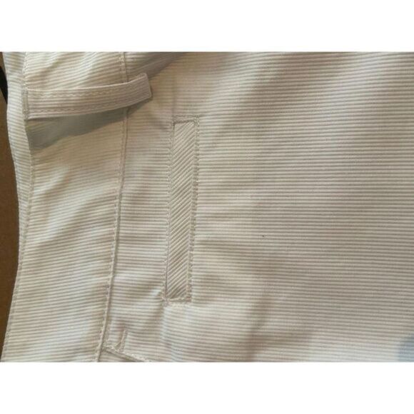 JM in‎ Moda White capris, size 9/10. - Picture 4 of 6
